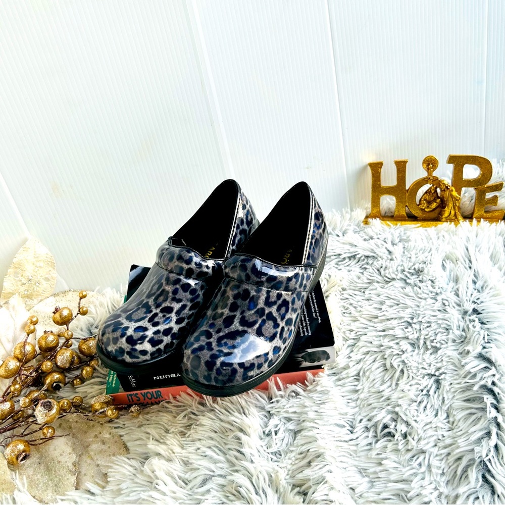 INGARO WOMEN SHOES